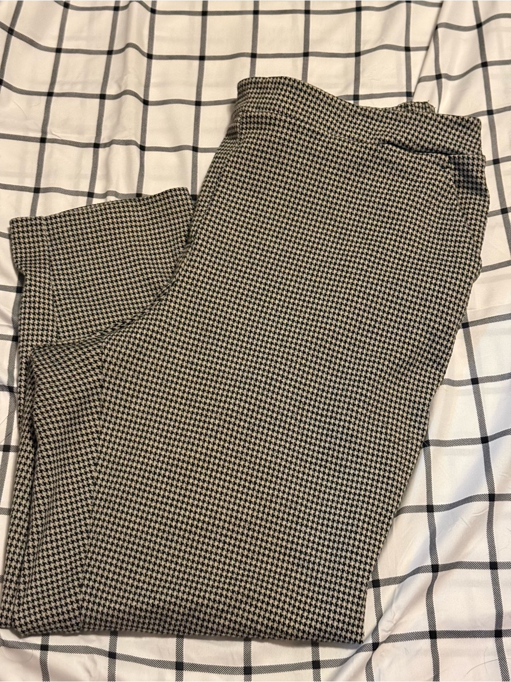 Women’s Black and White Houndstooth Dress Pants